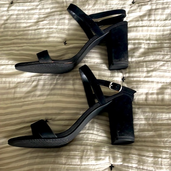 BP. Black Strapped Sandal Heels - Picture 4 of 6